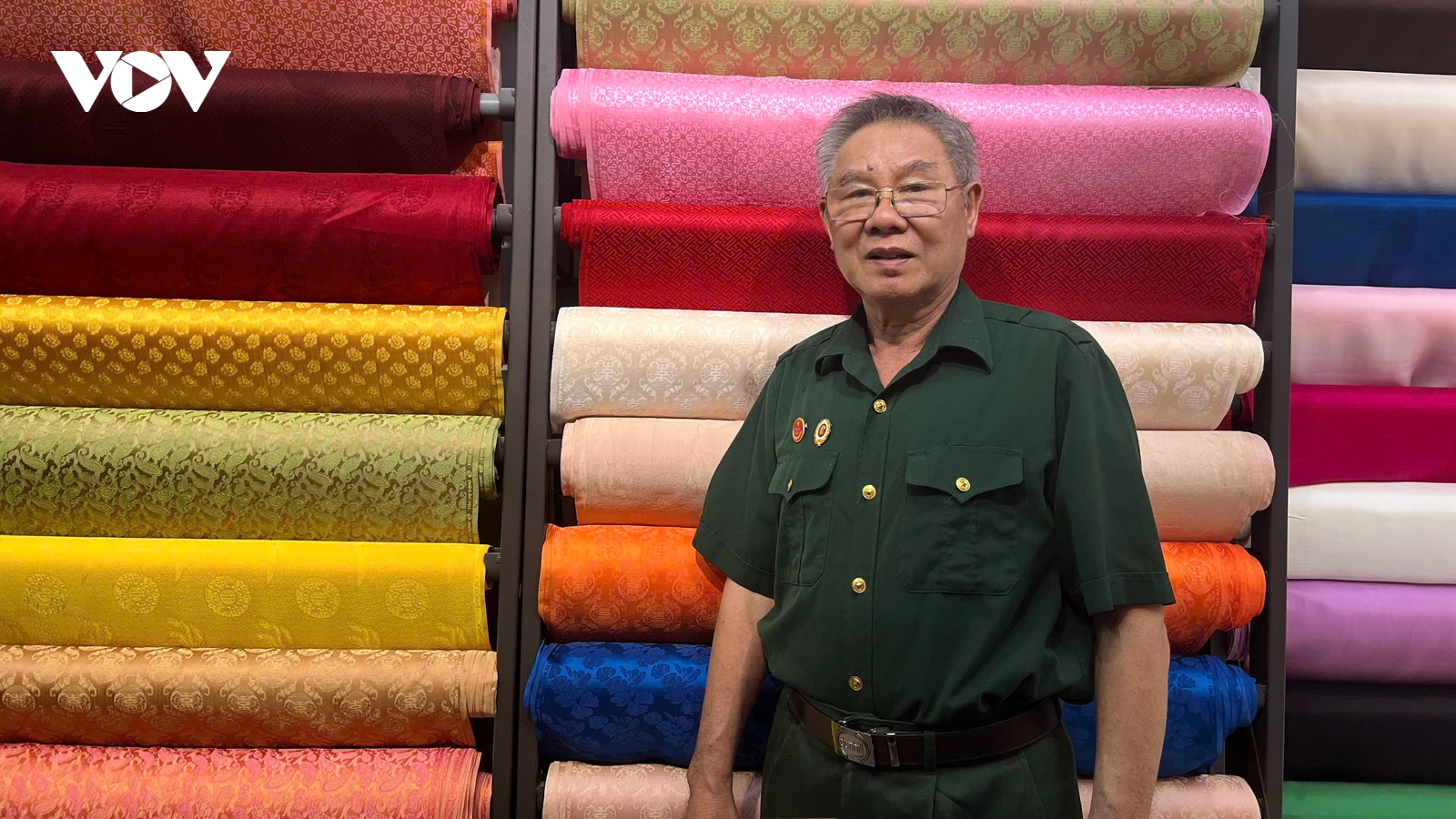 Người cựu chiến binh giữ hồn lụa, tiếp lửa làng nghề